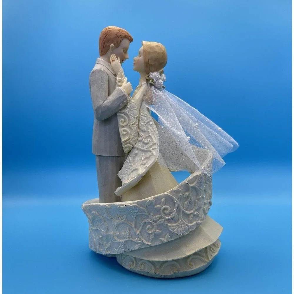 Vintage 2006 Foundations Enesco Wedding Couple‎ Karen Hahn Design Cake Topper 8